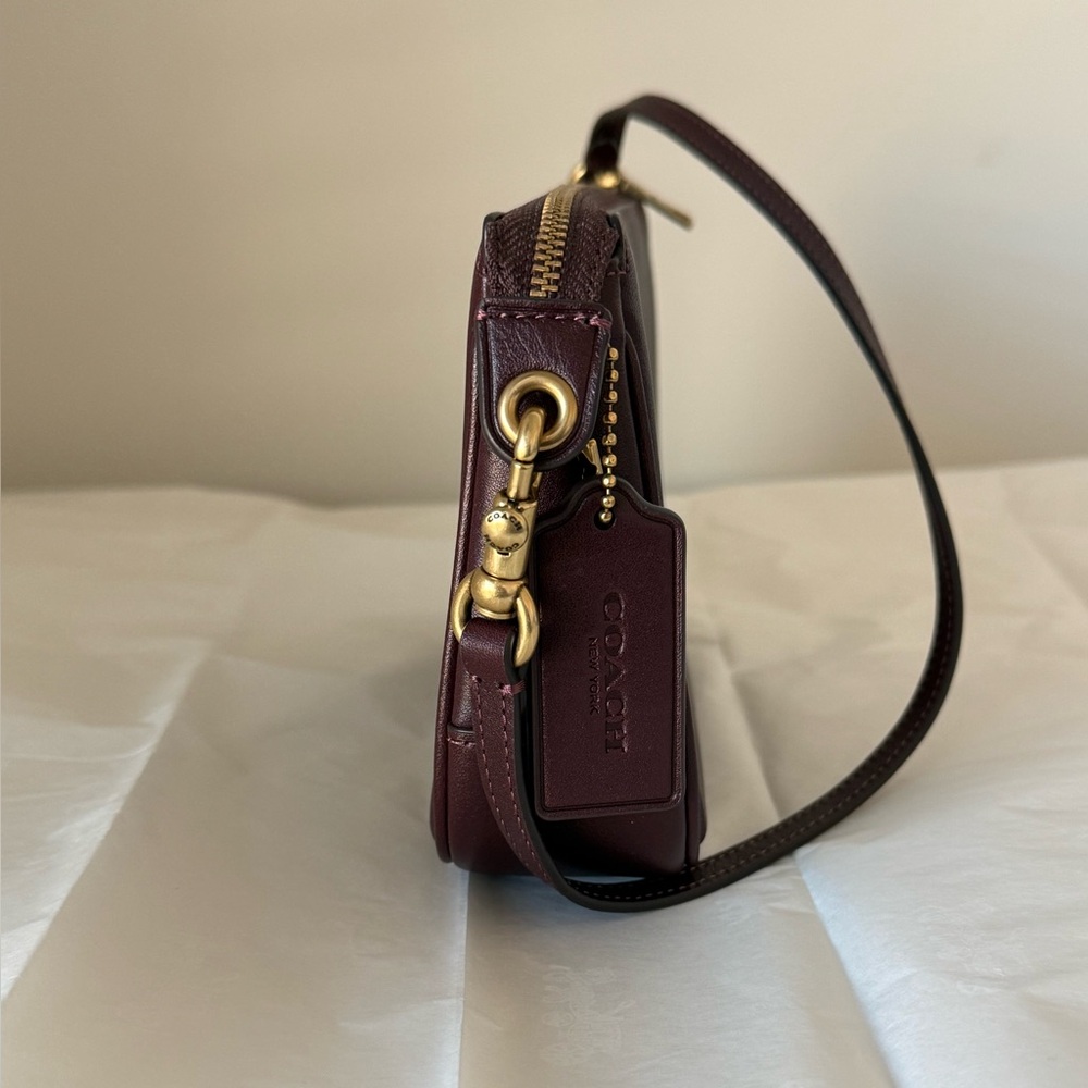 Coach Plum Leather Wristlet Clutch with Gold Hardware - Picture 4 of 15